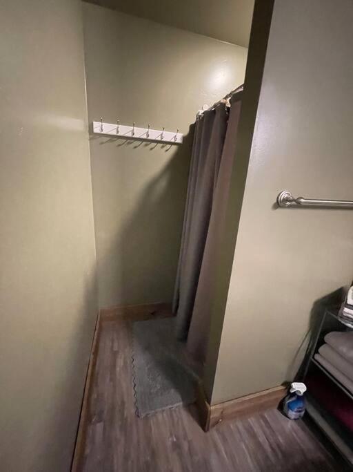 Parkway Yellowstone Guest House Room #1 Gardiner Exterior foto